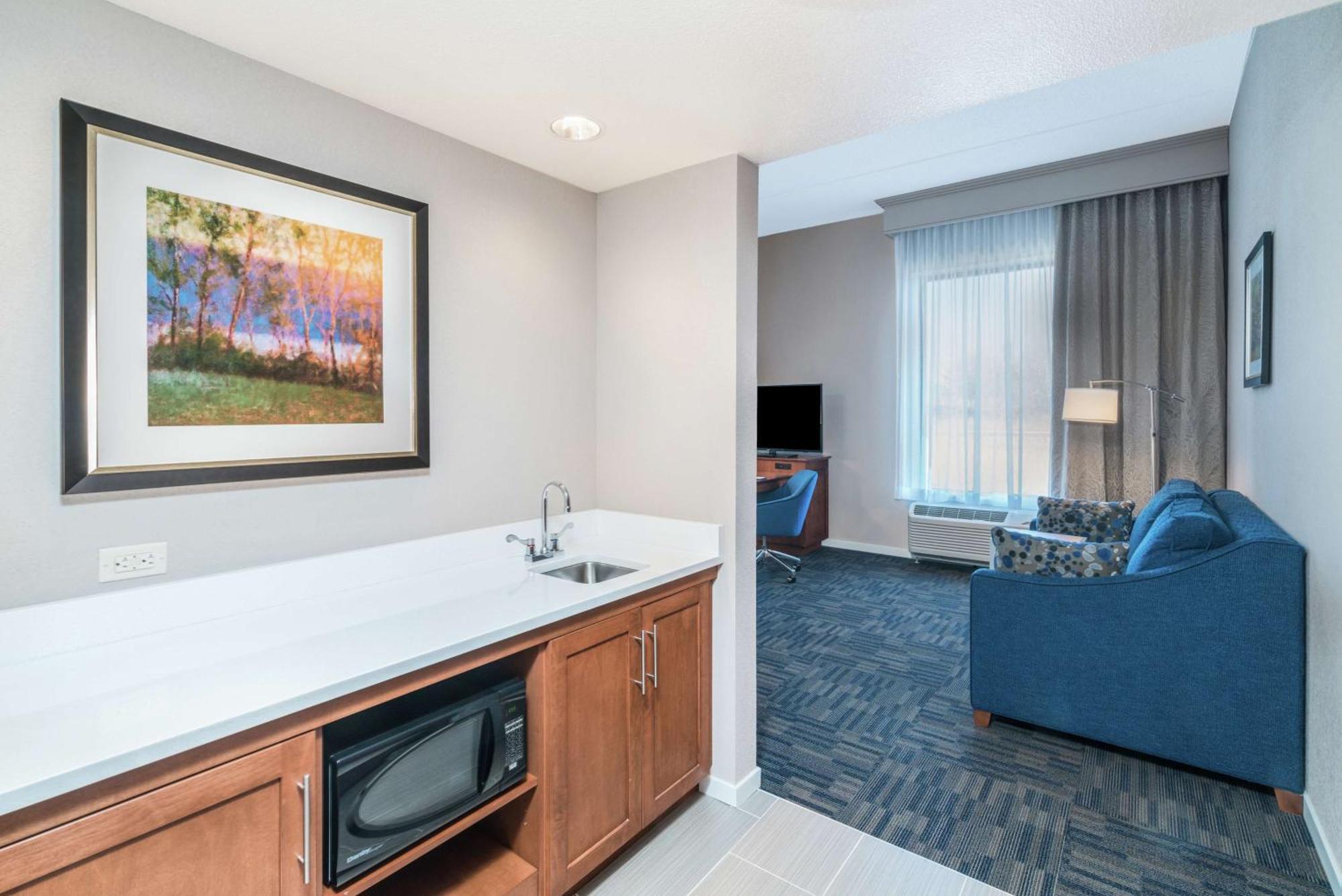 Hampton Inn & Suites Newburgh Stewart Airport, Ny Экстерьер фото
